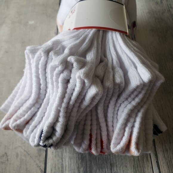 NWT - 10 Pairs Fila Women's No Show Colored Logo White Soft Socks - size 4-10 - Picture 4 of 4